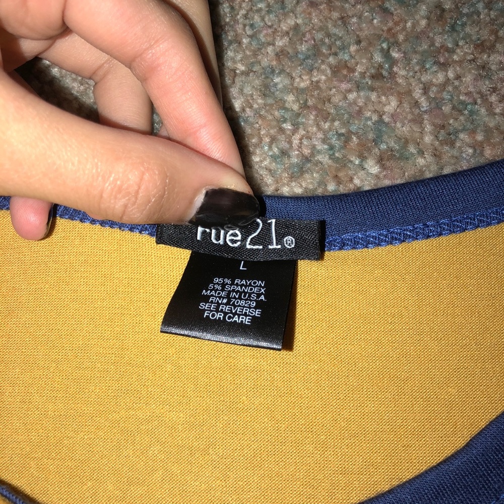 float top - Picture 2 of 2